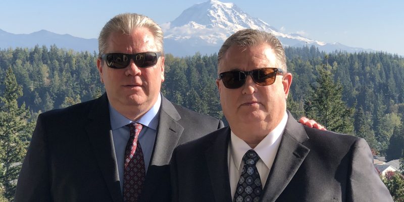 2018_Chateau Panorama_Brian and Gil_Mt Rainier_101318-001